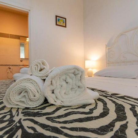 Vercelli Guest House Near San Giovanni Rom Exterior foto