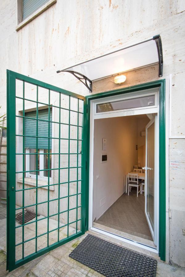 Vercelli Guest House Near San Giovanni Rom Exterior foto